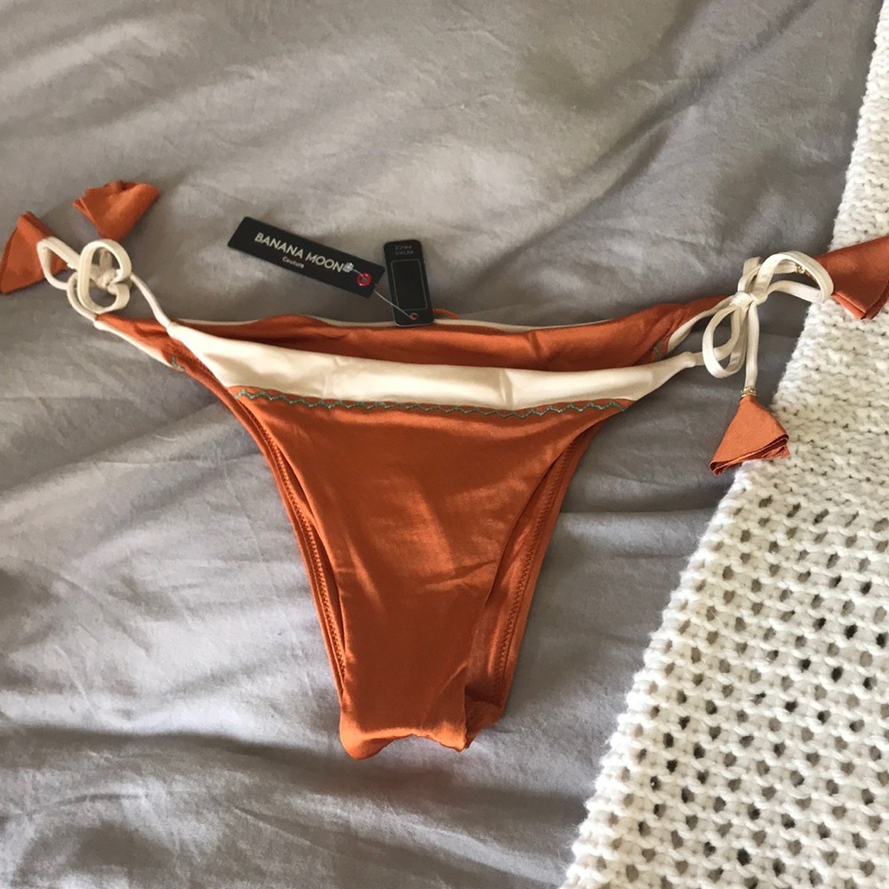 Victoria secret new with tags bikini bottoms!